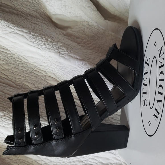 Steve Madden Gladiator Petra Sandals | W11US - Picture 2 of 8